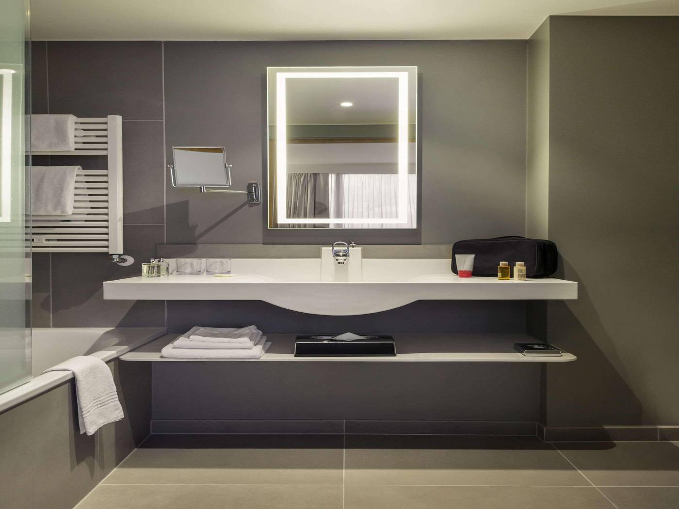 Novotel-Geneve-Centre-Room-21