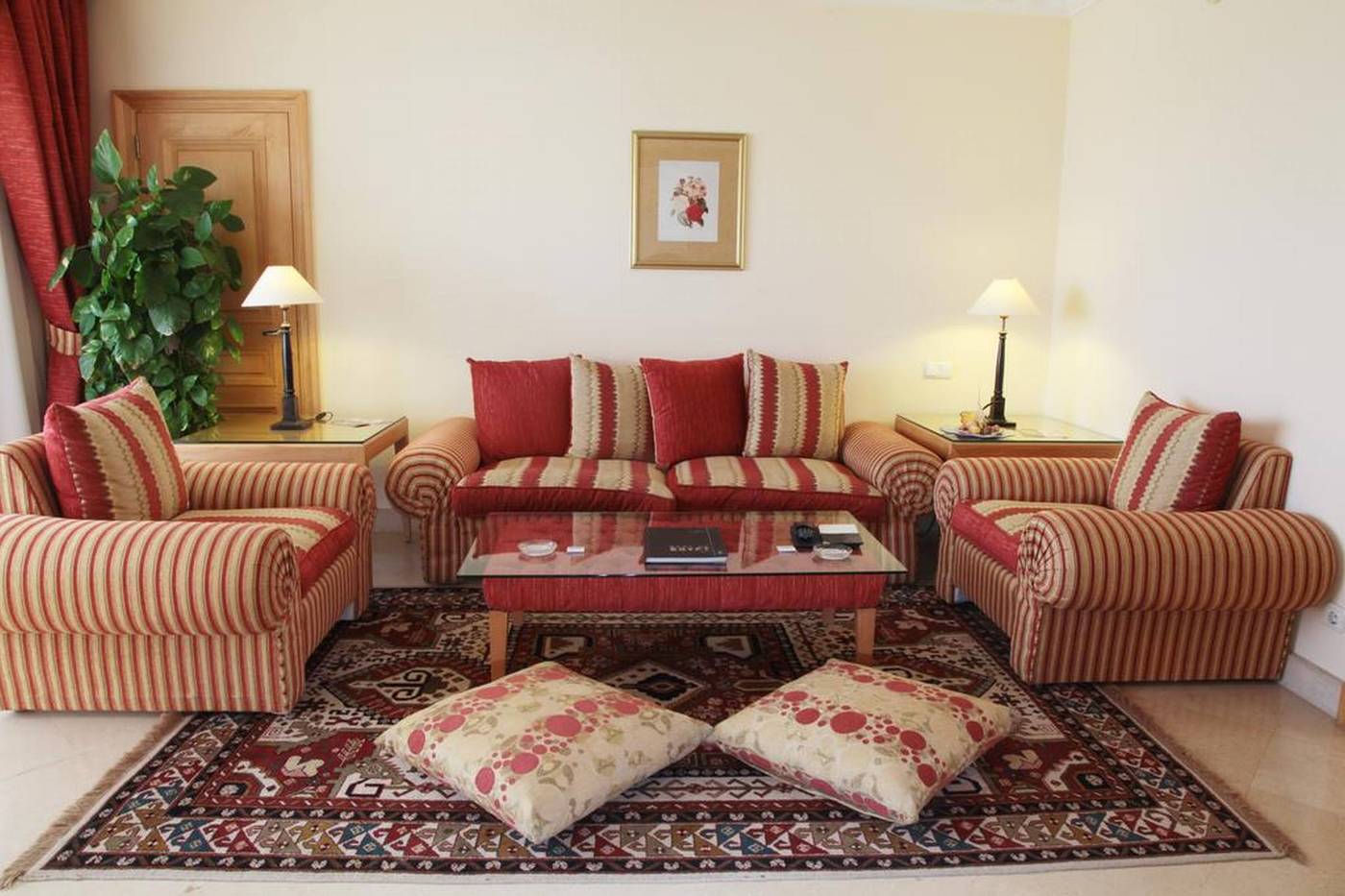 Savoy-Hotel-Lobby-56