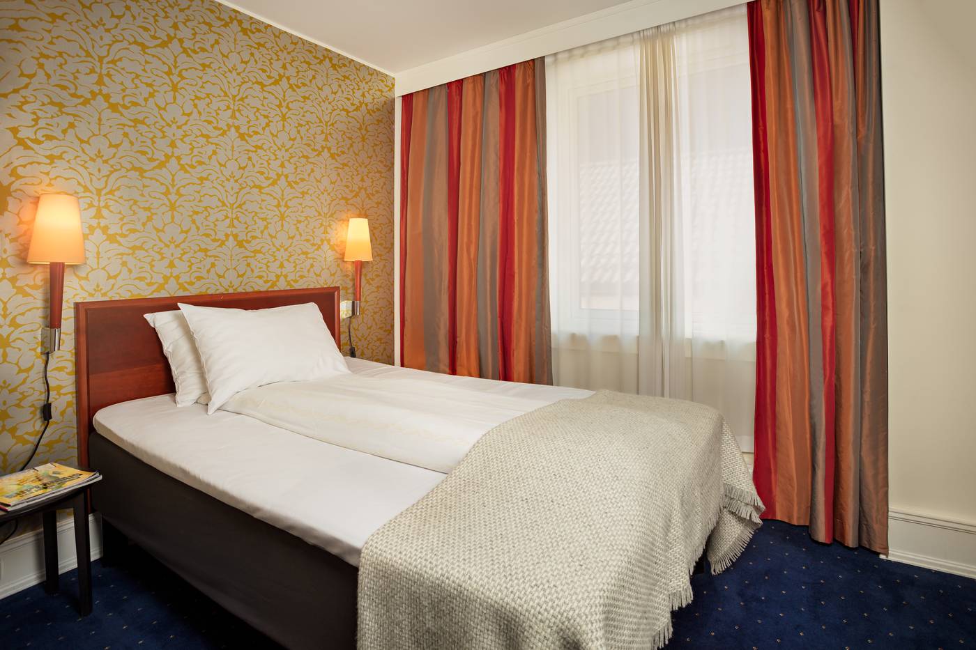 Heimen Hotel-Norway-BERGEN-Room-10