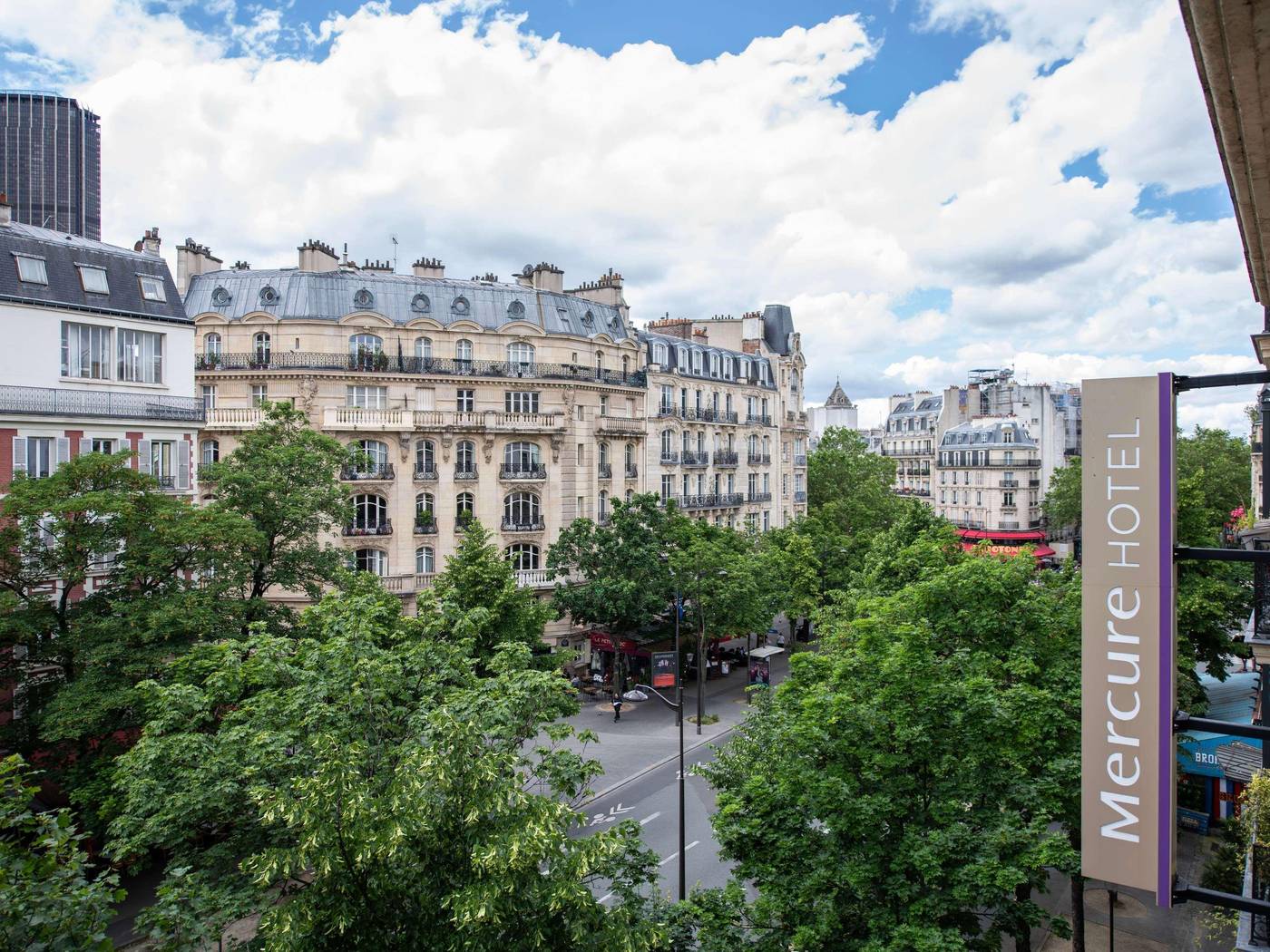 Hotel-Mercure-Paris-Montparnasse-Raspail-Room-2