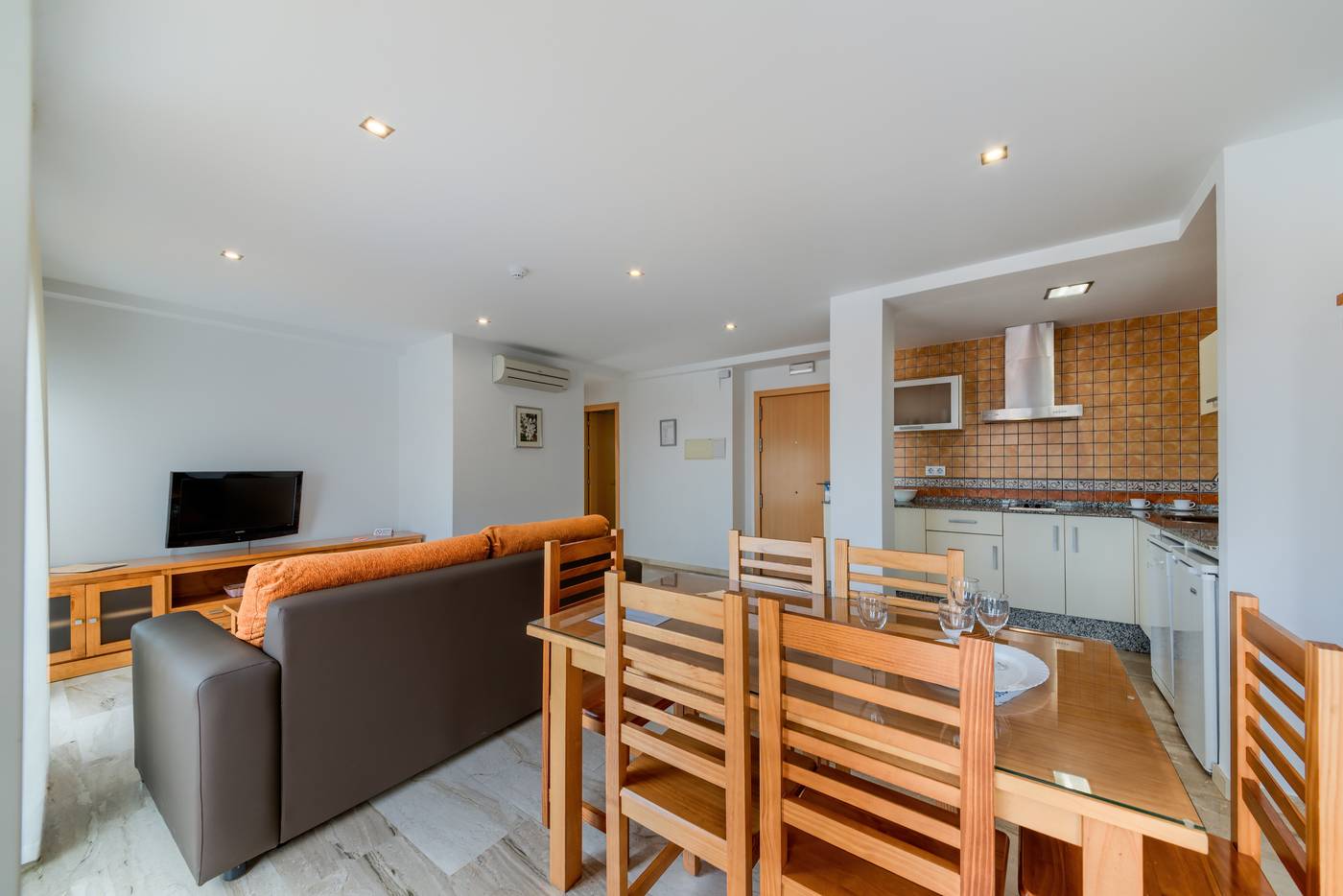 Loto-Conil-Apartamentos-Room-31