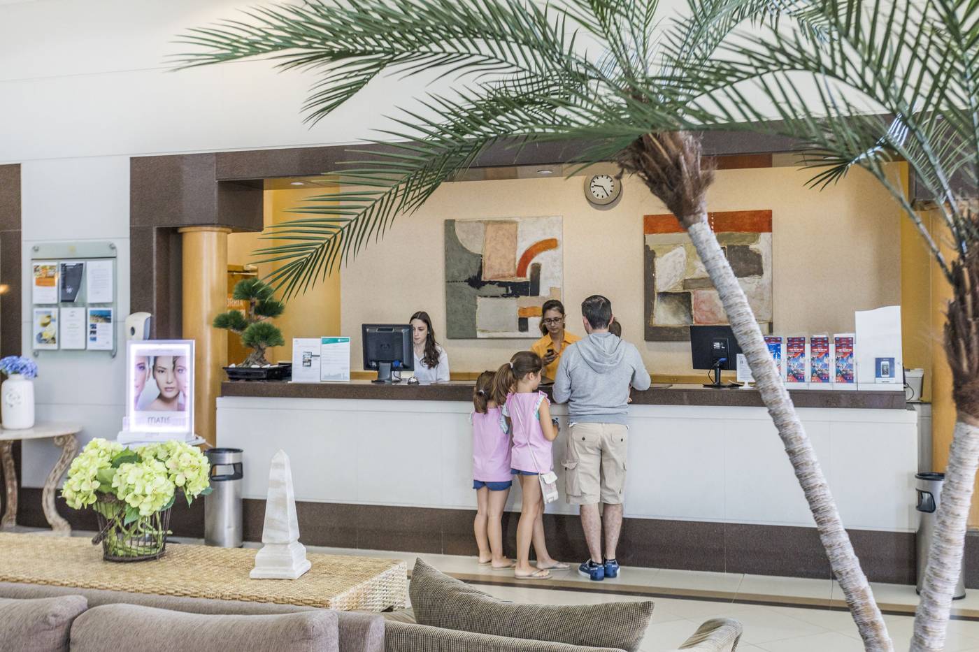 Riviera-Hotel-Carcavelos-Lobby-21