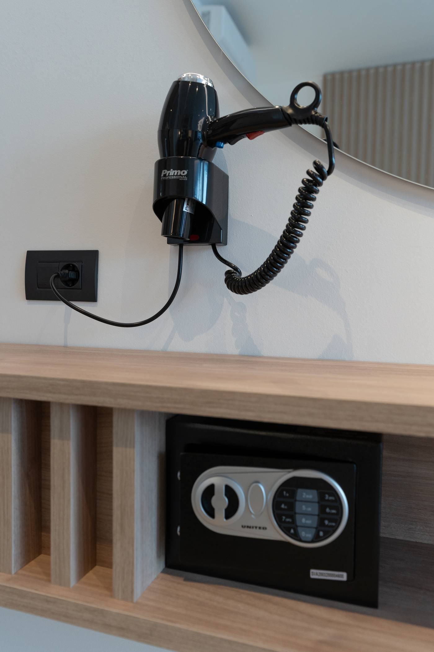 Zoes-Hotel-Room-49