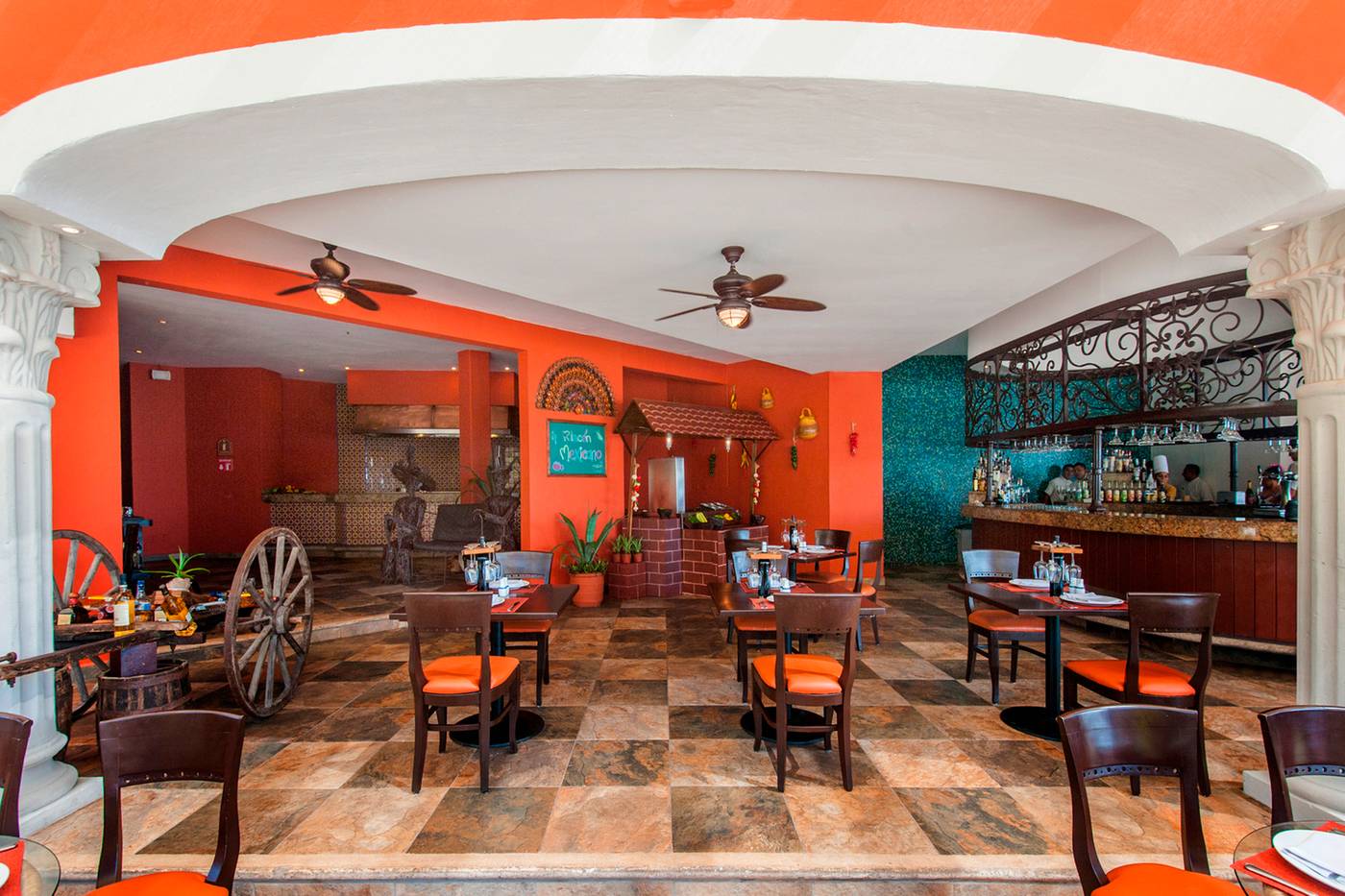 Hilton-Playa-del-Carmen-All-inclusive--The-Royal--Restaurant-80