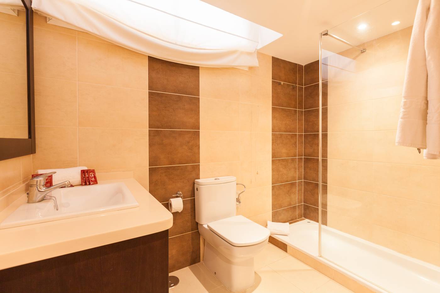 El-Marqu----s-Palace-by-Intercorp-Hotel-Group-Room-56