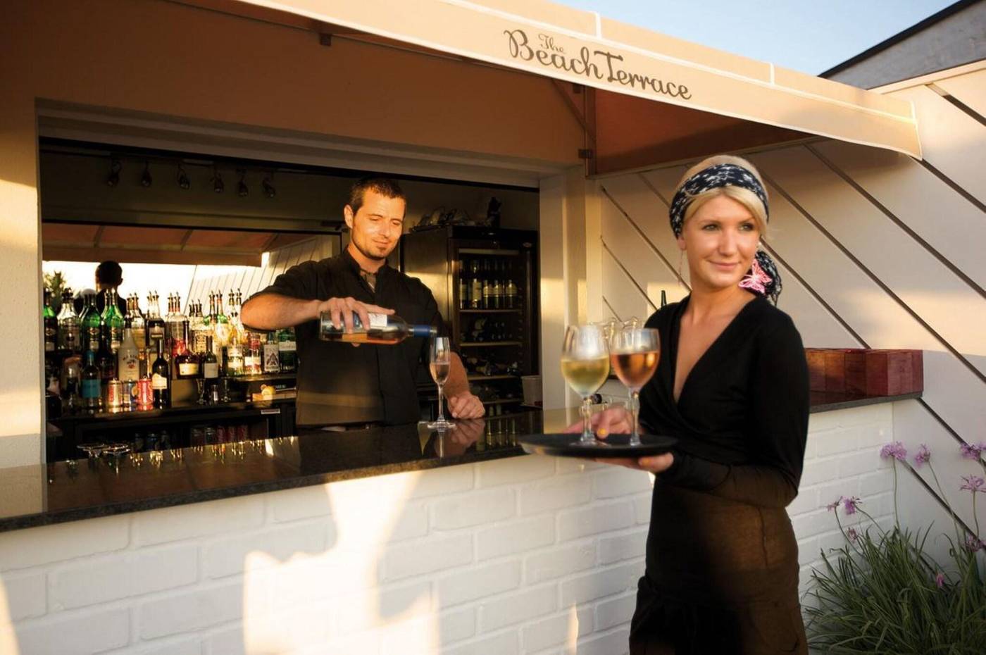 Cobo-Bay-Hotel-Bar-29