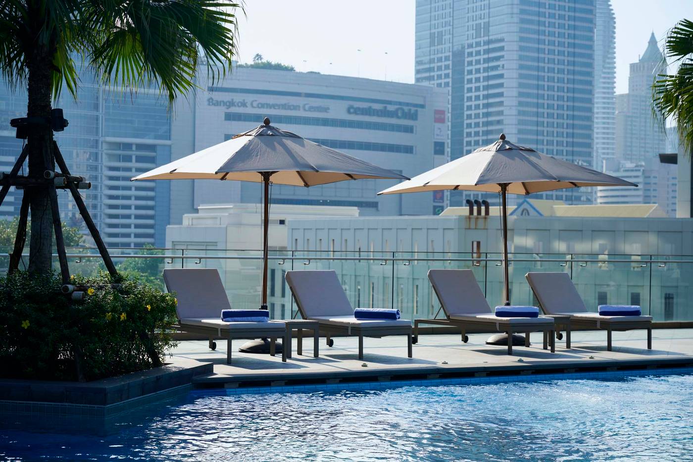 Chatrium-Grand-Bangkok-Pool-88