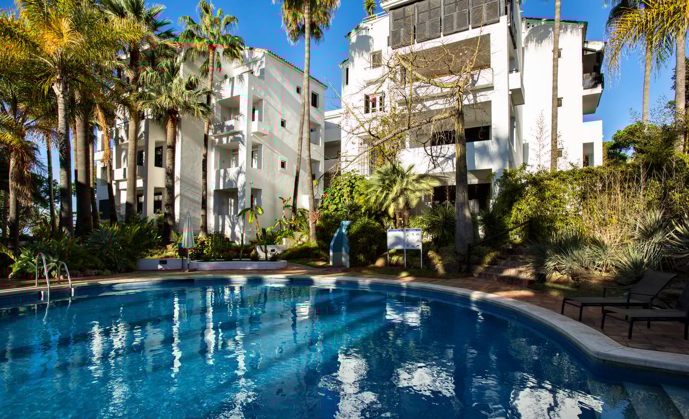 Ona-Alanda-Club-Marbella-Pool-10