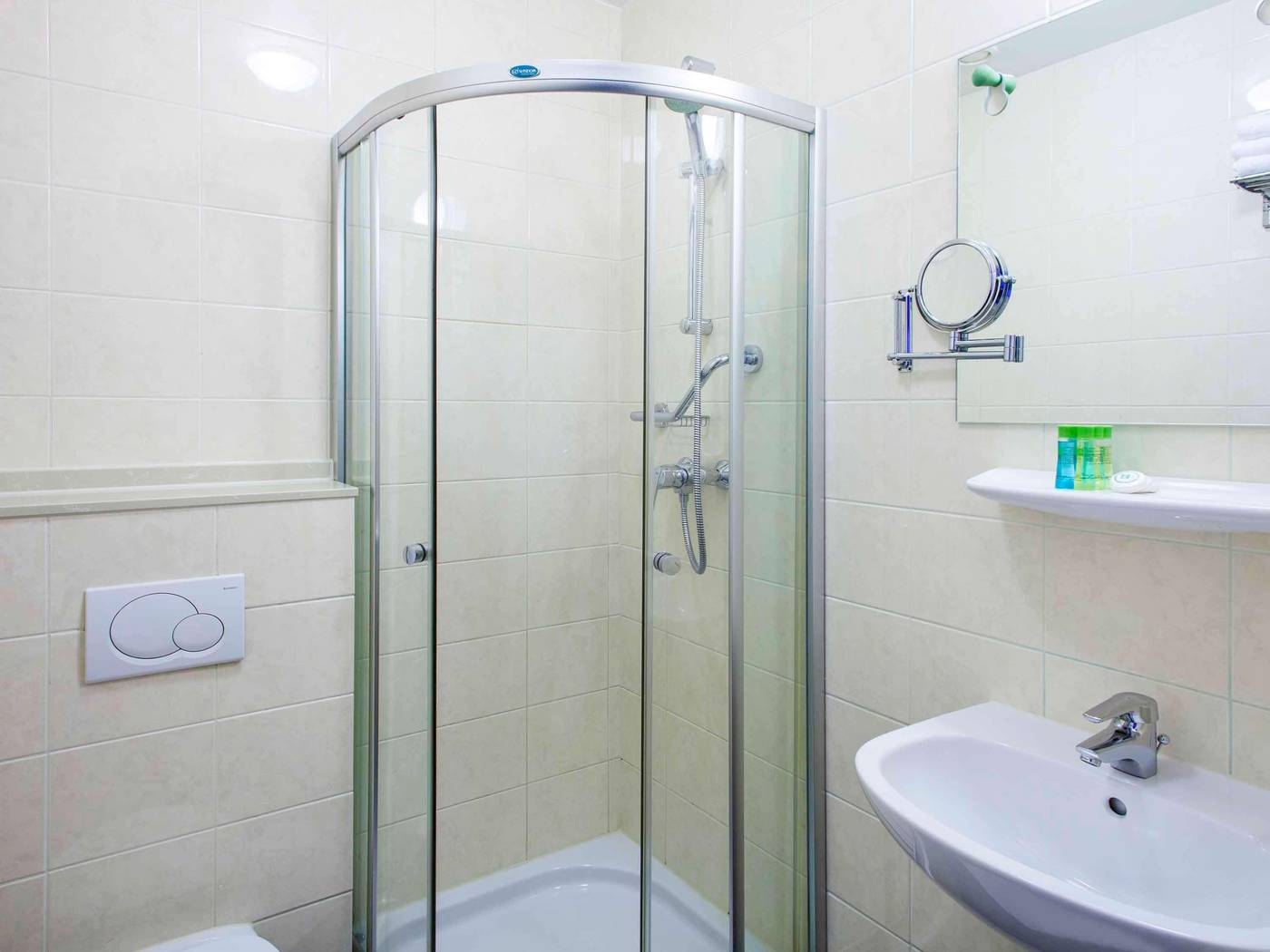 ibis-Styles-Amsterdam-City-Room-45