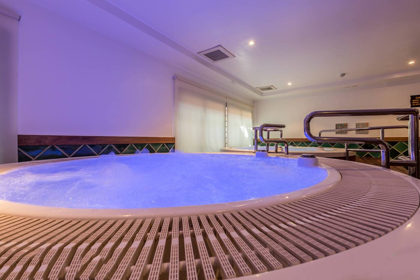 Alpina-Phuket-Nalina-Resort---Spa-Sports-and-Entertainment-55