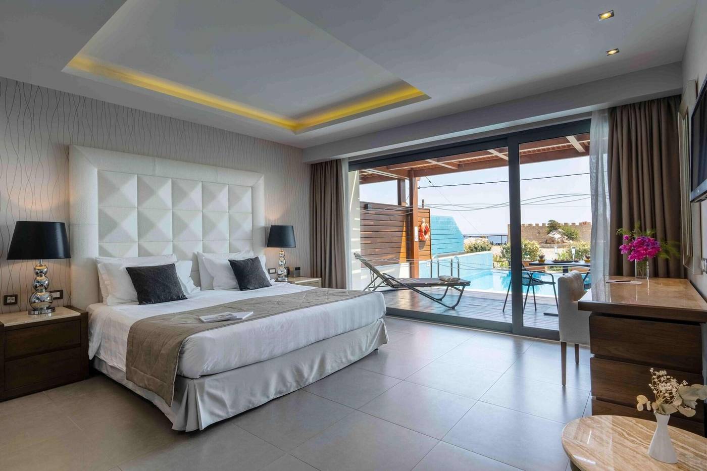 Boutique-5-Hotel-Room-33