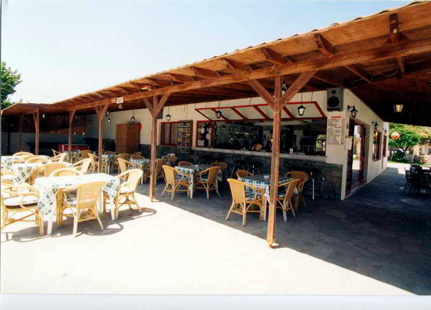 Lenaki-Terrace-24
