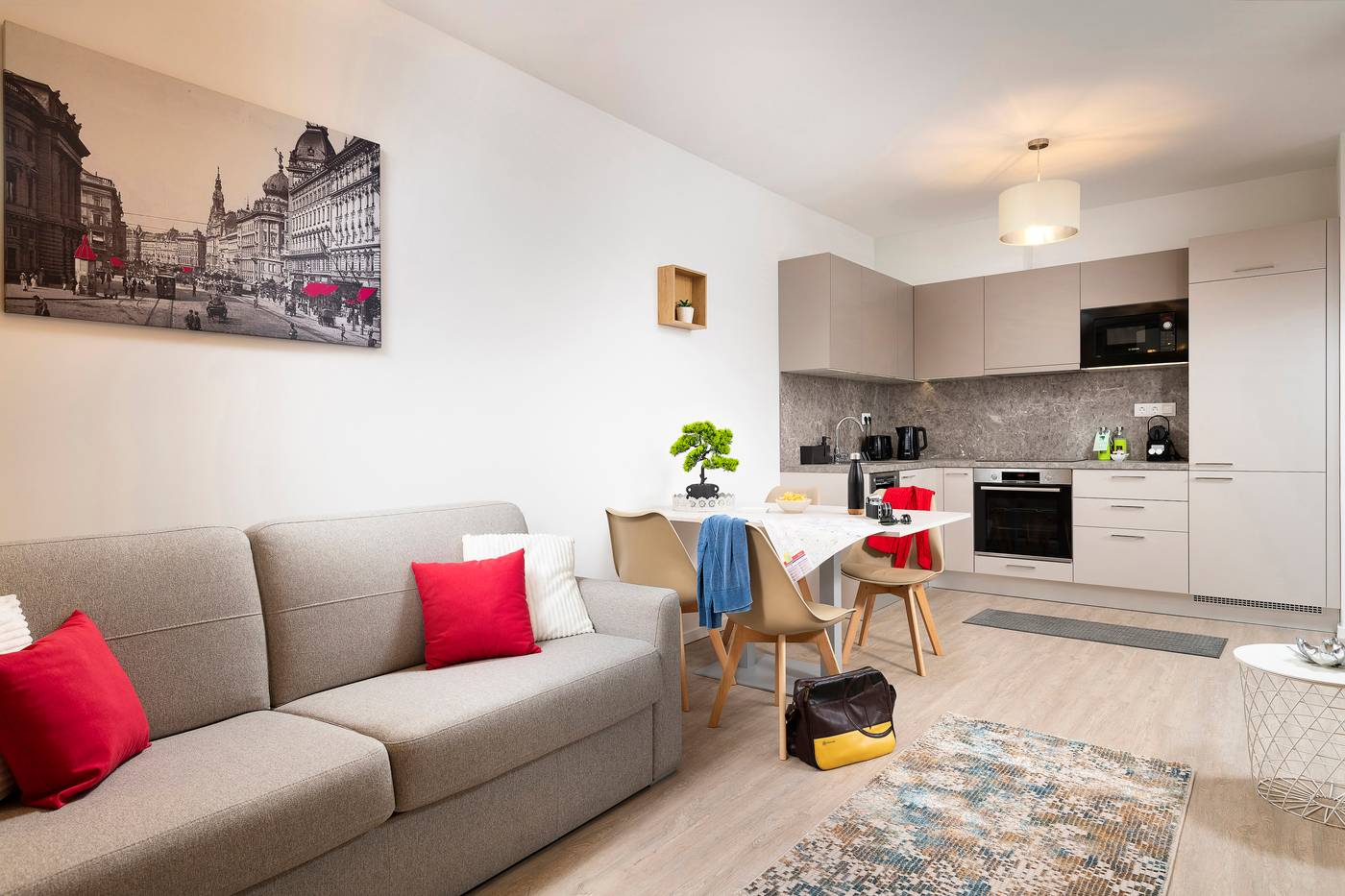 Bo18-Superior-Hotel-Room-9