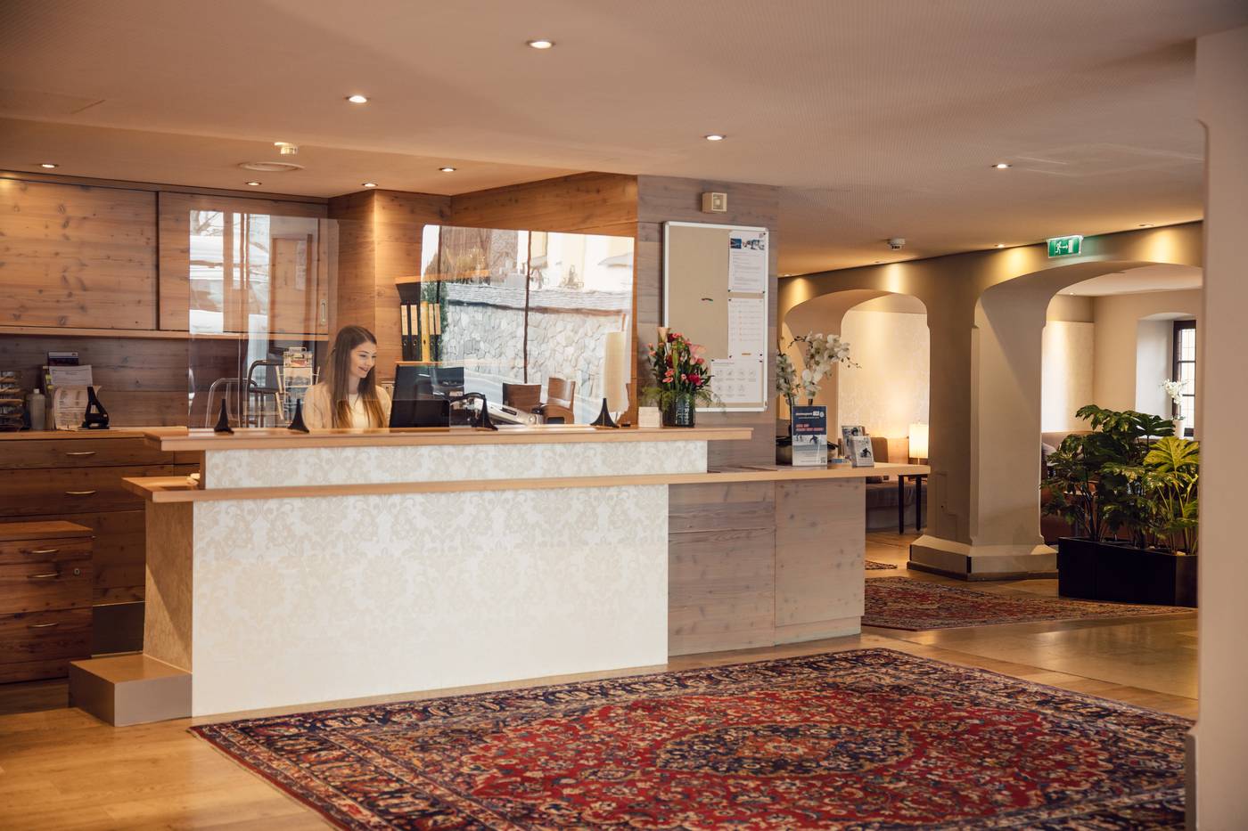 Bon Alpina-Austria-INNSBRUCK-IGLS-Lobby-4