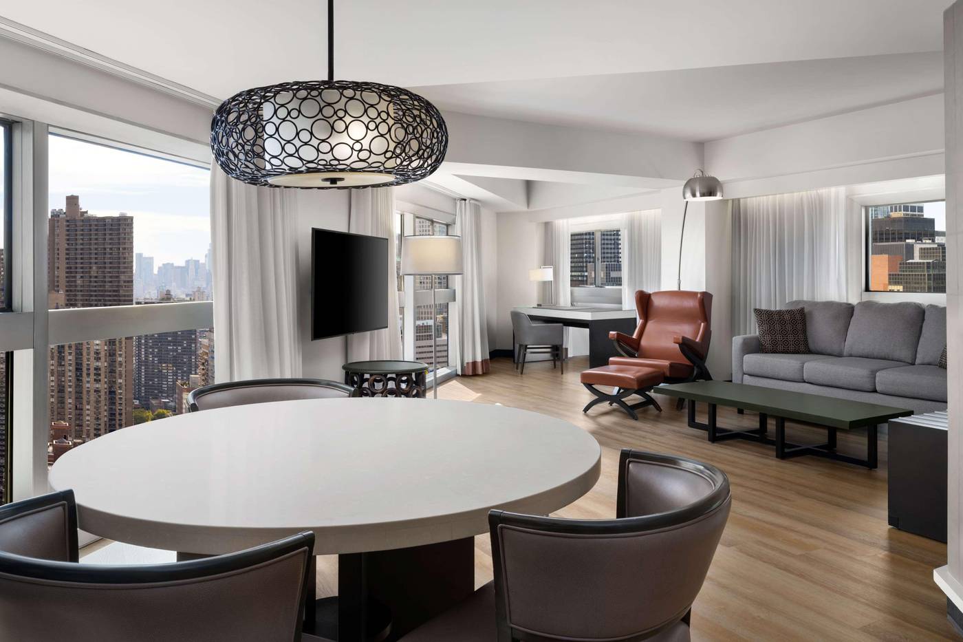 Millennium-Hilton-New-York-One-UN-Plaza-Room-21