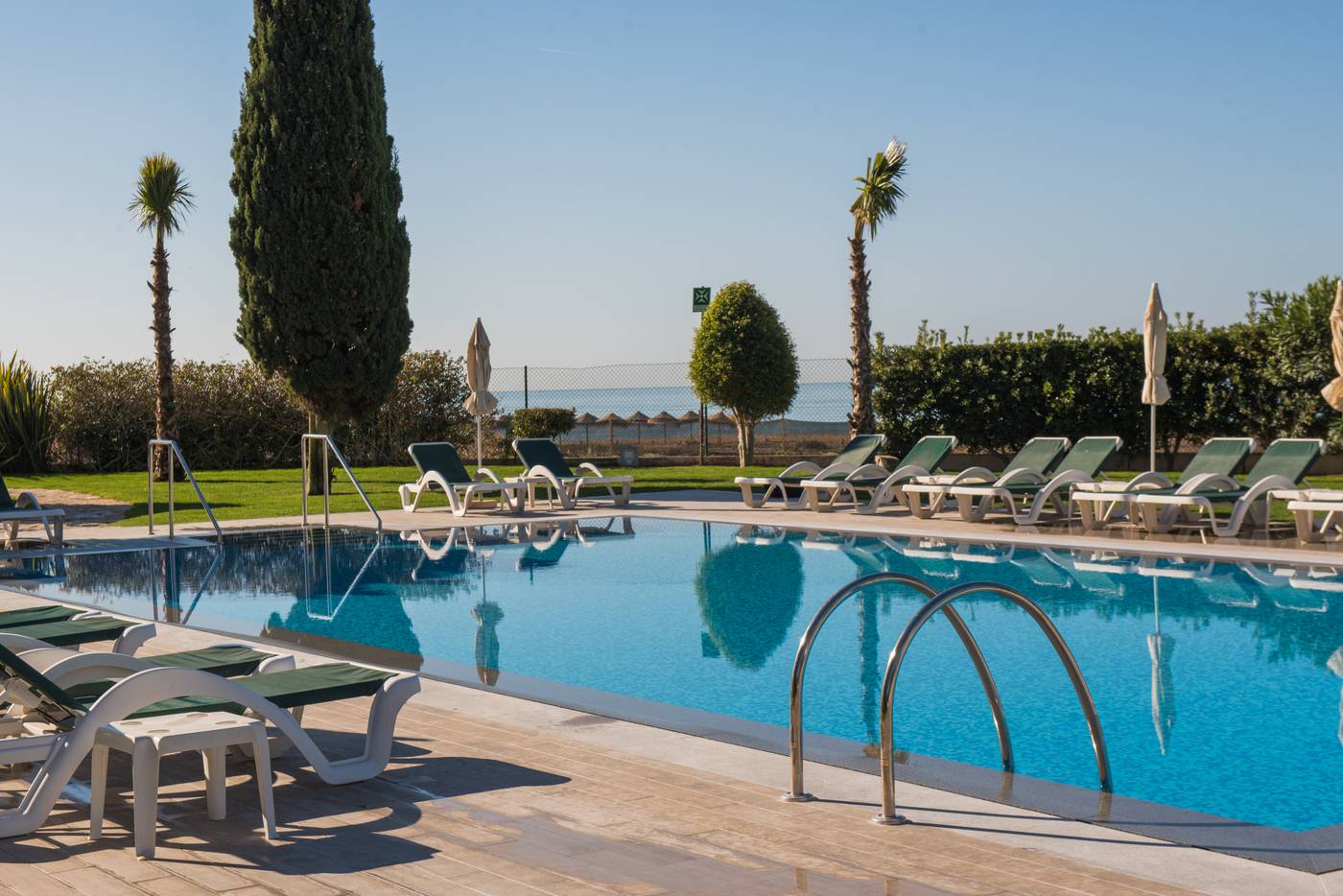 Vila-Gale-Ampalius-Pool-4