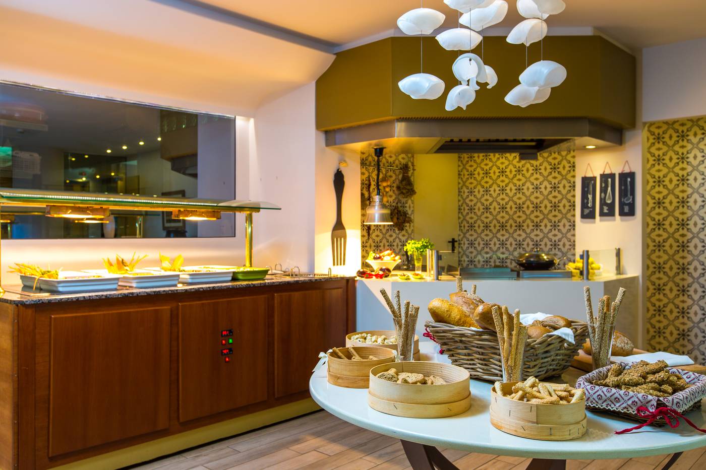 Hotel-Ideon-Restaurant-34