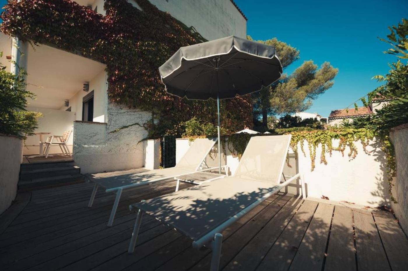 Hotel-Le-Catalogne-Room-25