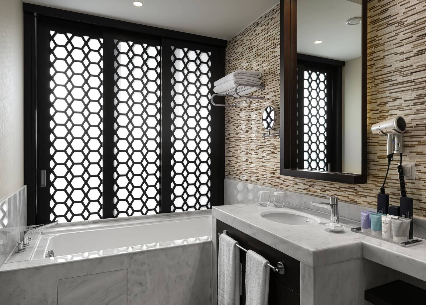 Kaya-Palazzo-Golf-Resort-Room-60