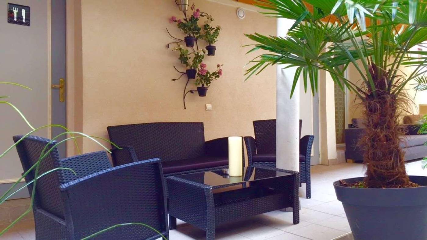 Hotel-Clairefontaine-Lobby-9