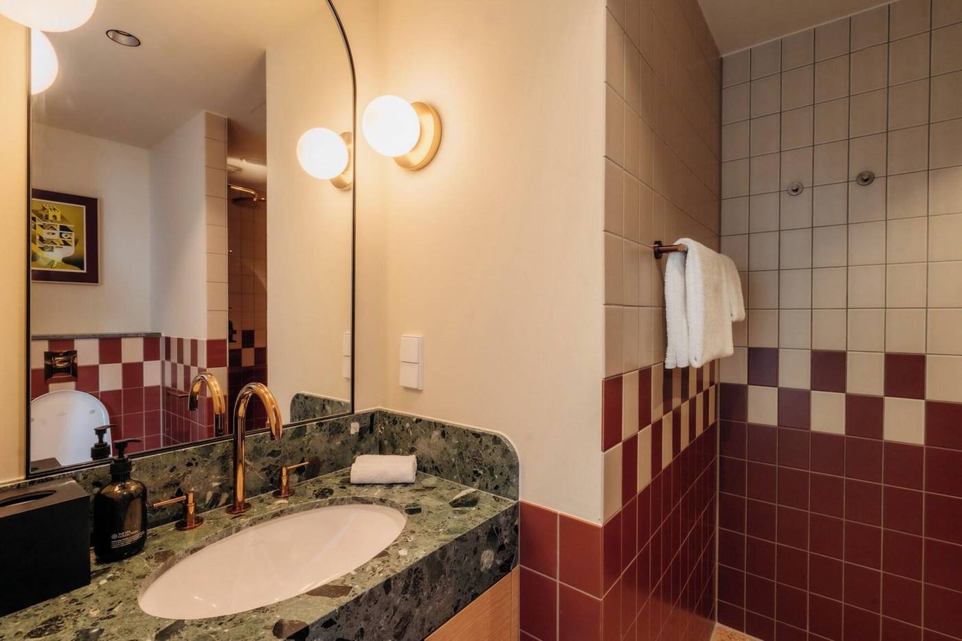 De Plesman-Netherlands-The Hague-Room-7