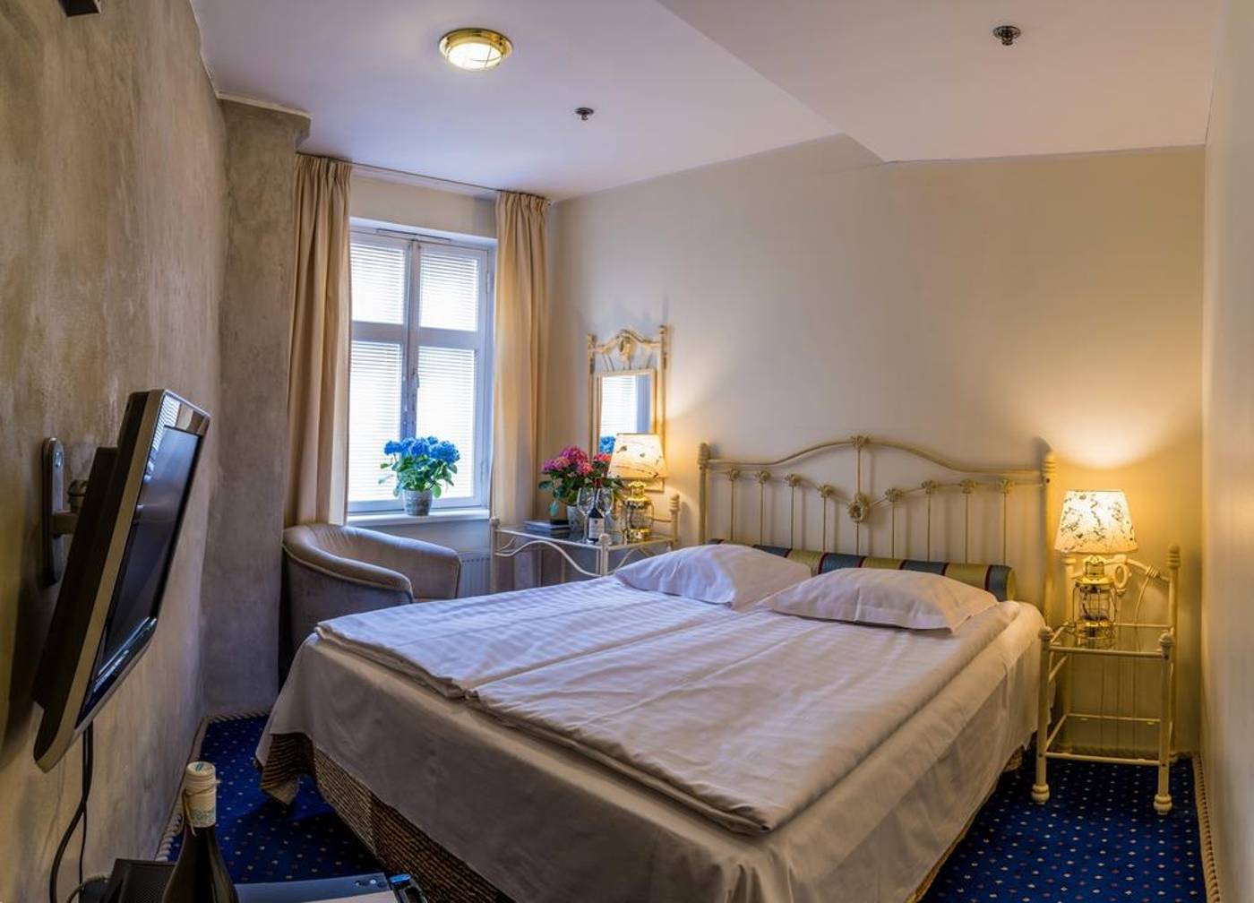 Cru Hotel And Restaurant-Estonia-TALLINN-Room-5