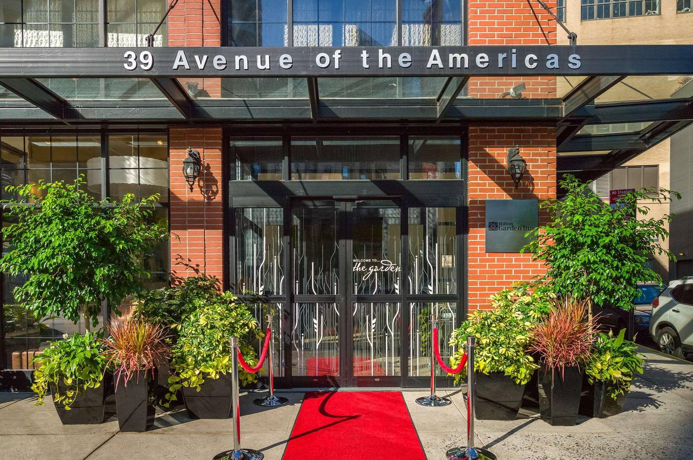 Hilton-Garden-Inn-New-York-Tribeca-General-view-2