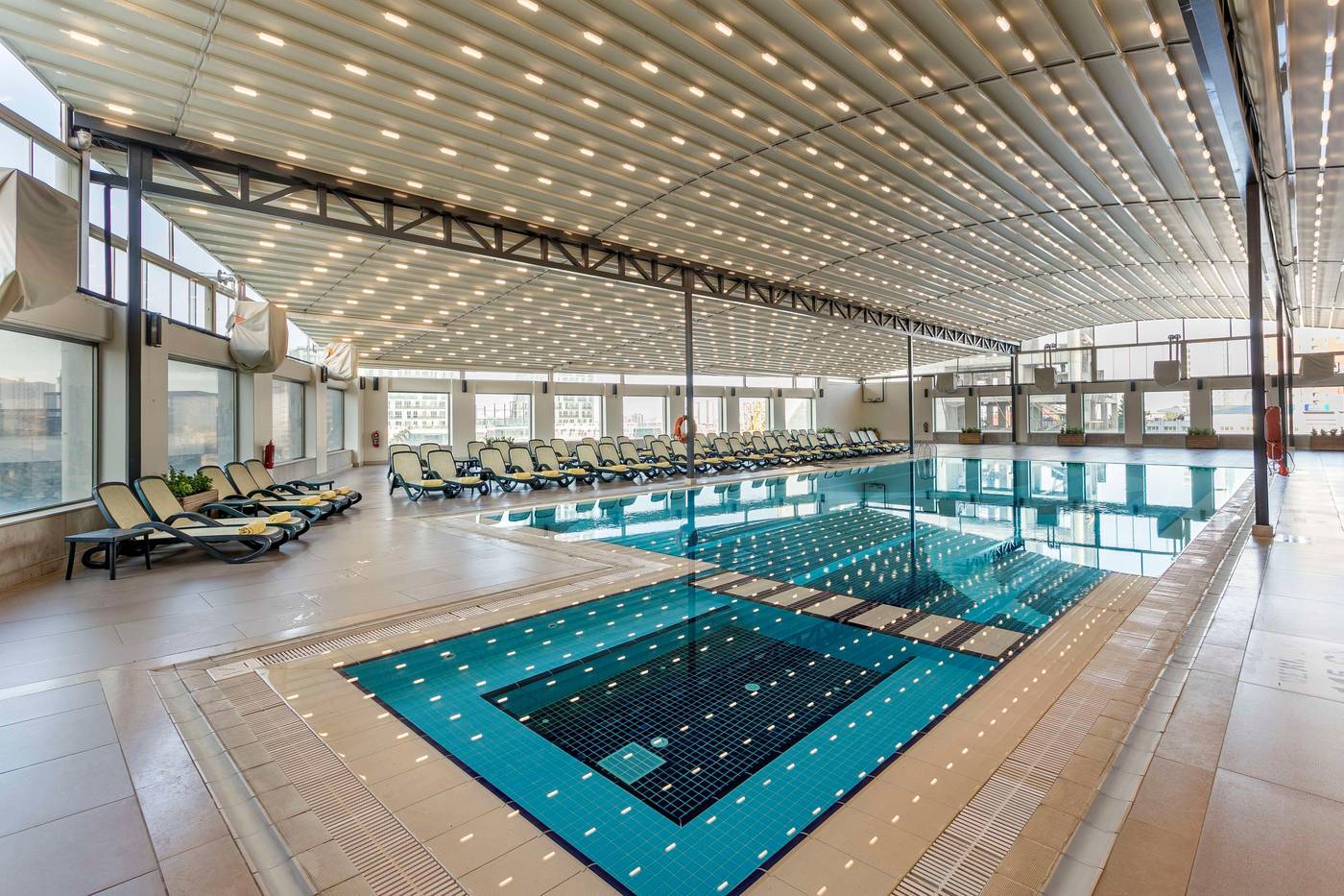 Titanic-Business-Kartal-Pool-42