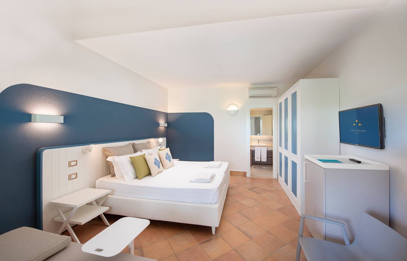 Chia-Laguna---Hotel-Village-Room-38