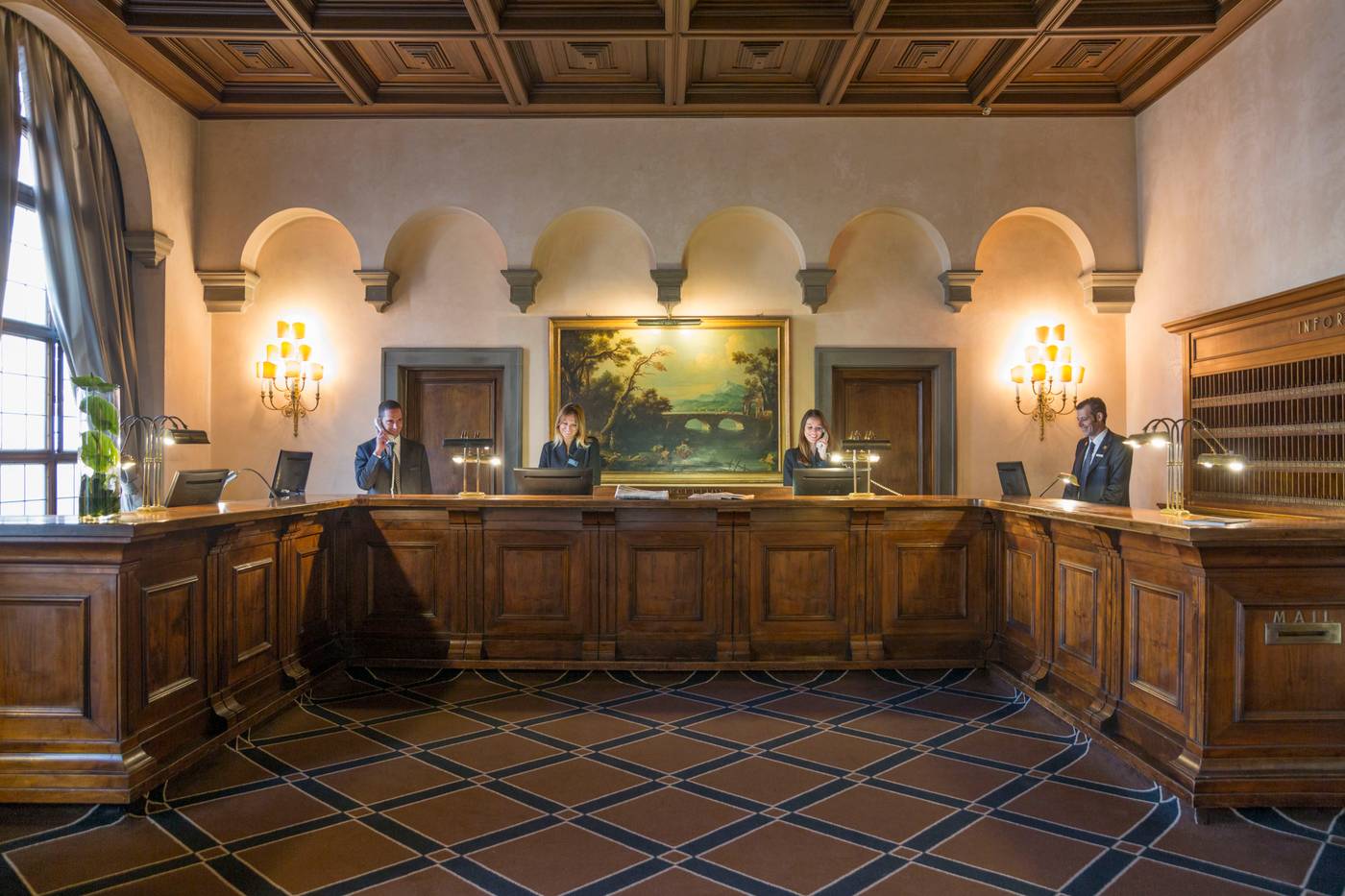 Grand-Hotel-Baglioni-Lobby-22