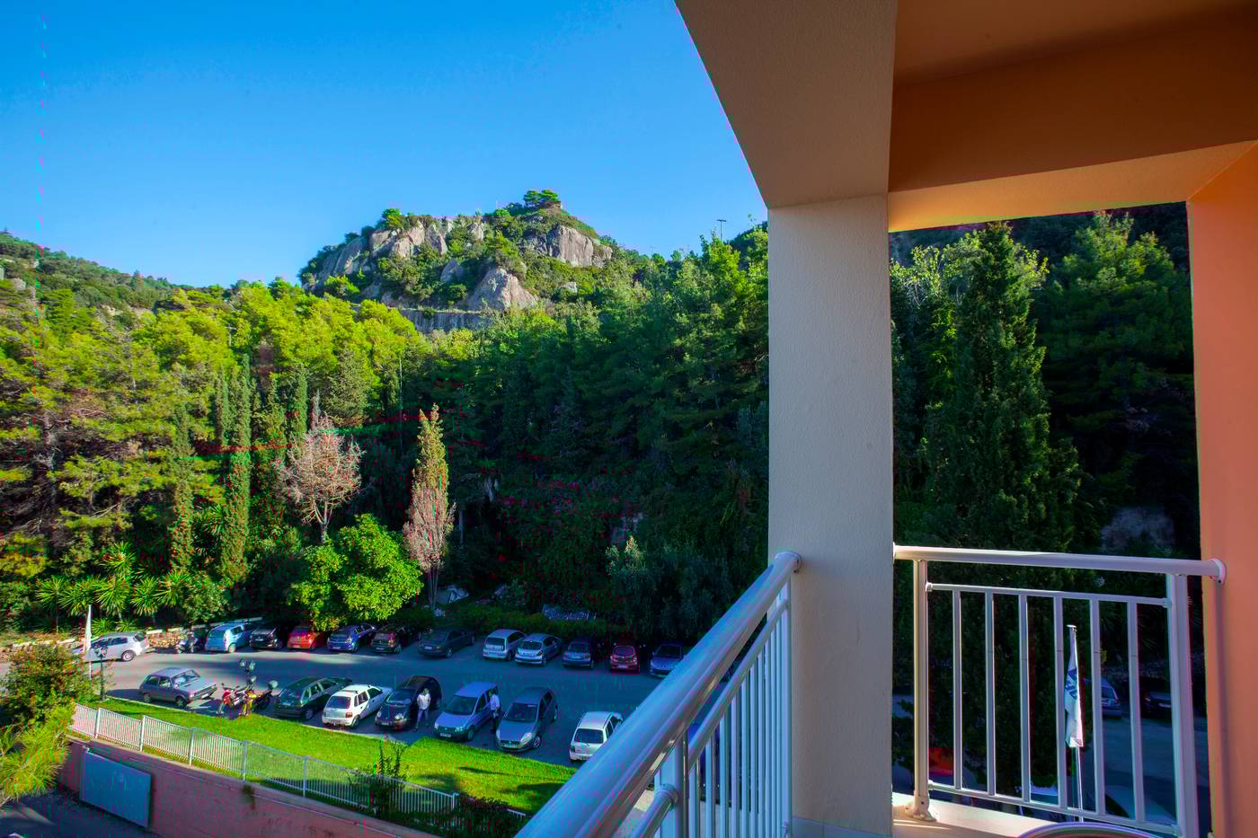 Iti-Louis-Grand--Room-98