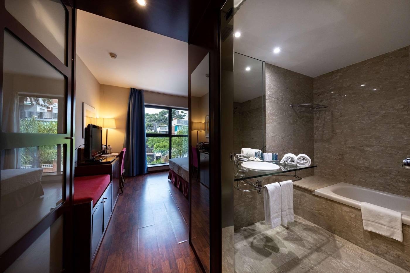 Best-Western-Hotel-Mediterraneo-Room-26