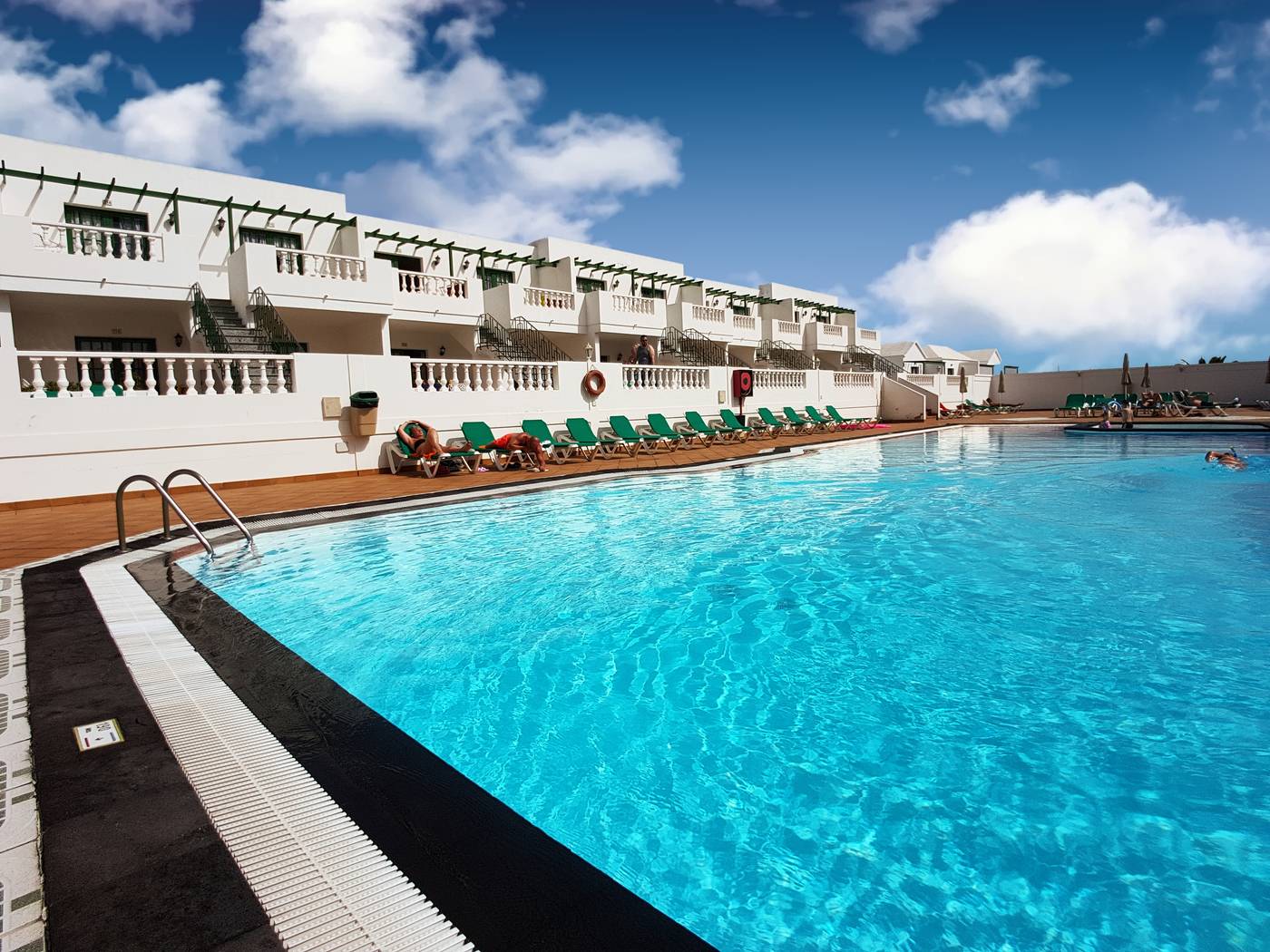 Tisalaya-Apartments-Pool-5