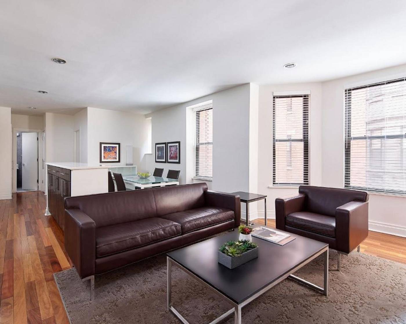 AKA-Times-Square---Apartments-Room-14