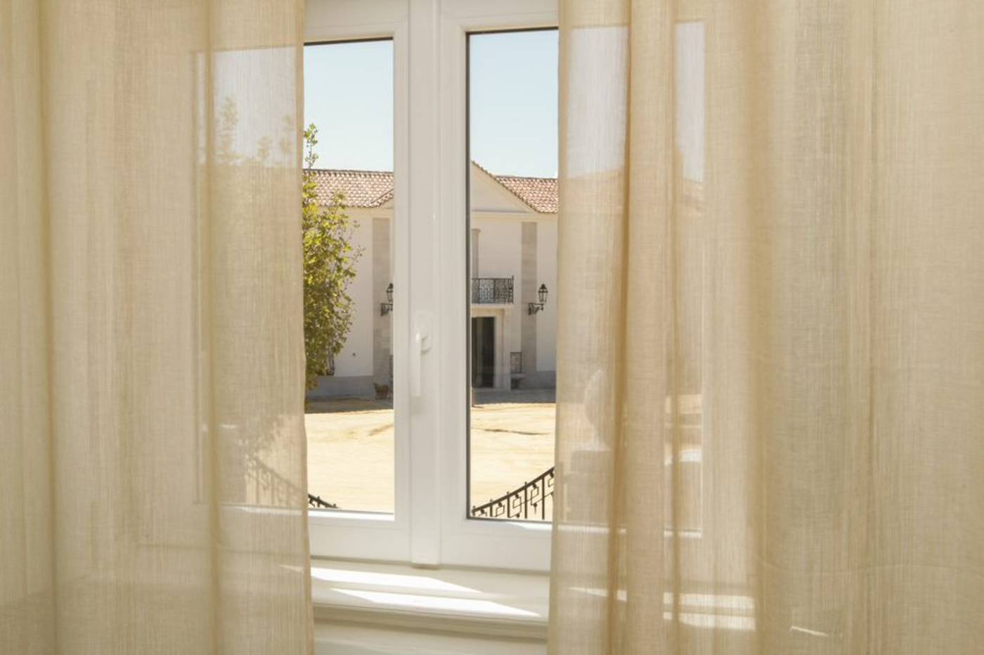 Casa-Palmela---Small-Luxury-Hotels---Villas-Room-107