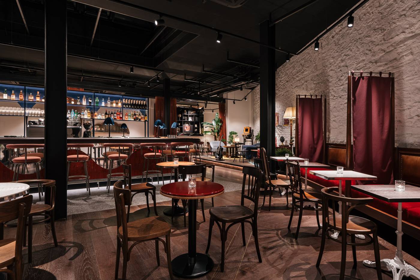 Ruby-Bea-Hotel-Florence-Bar-12