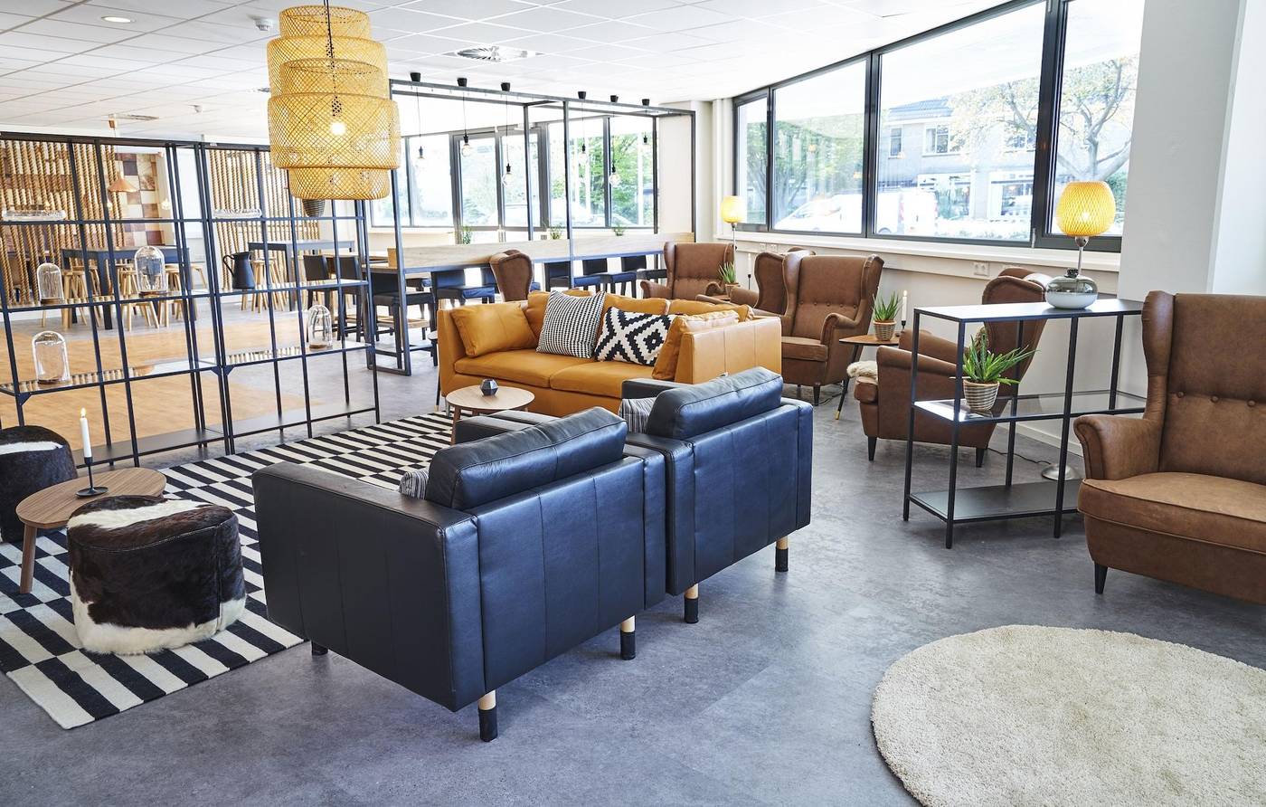 Amrath-Apart-Hotel-Schiphol-Badhoevedorp-Bar-6