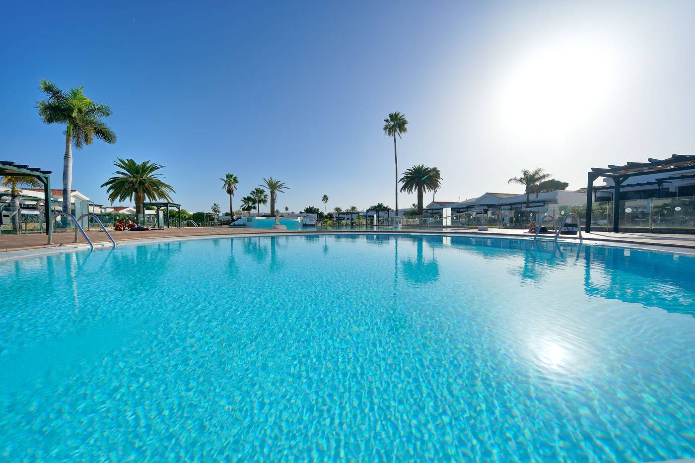 Maspalomas-Lago-Pool-3