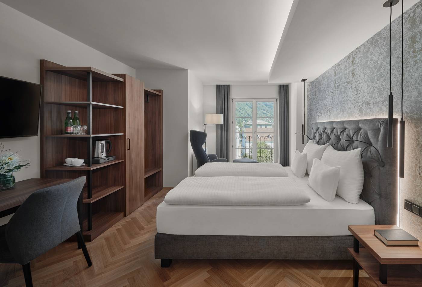 Hotel Schwarzer Adler Innsbruck-Austria-INNSBRUCK-Room-9