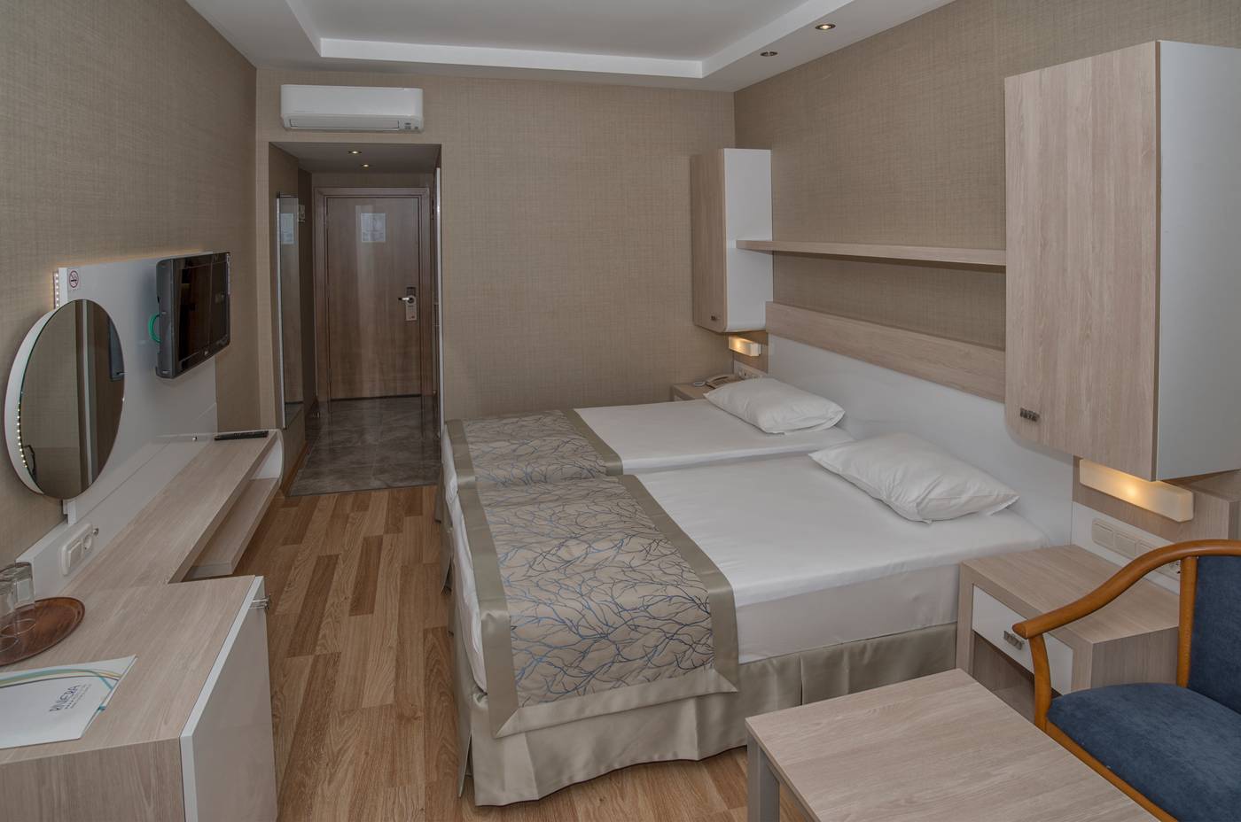 Riviera-Hotel-Room-8