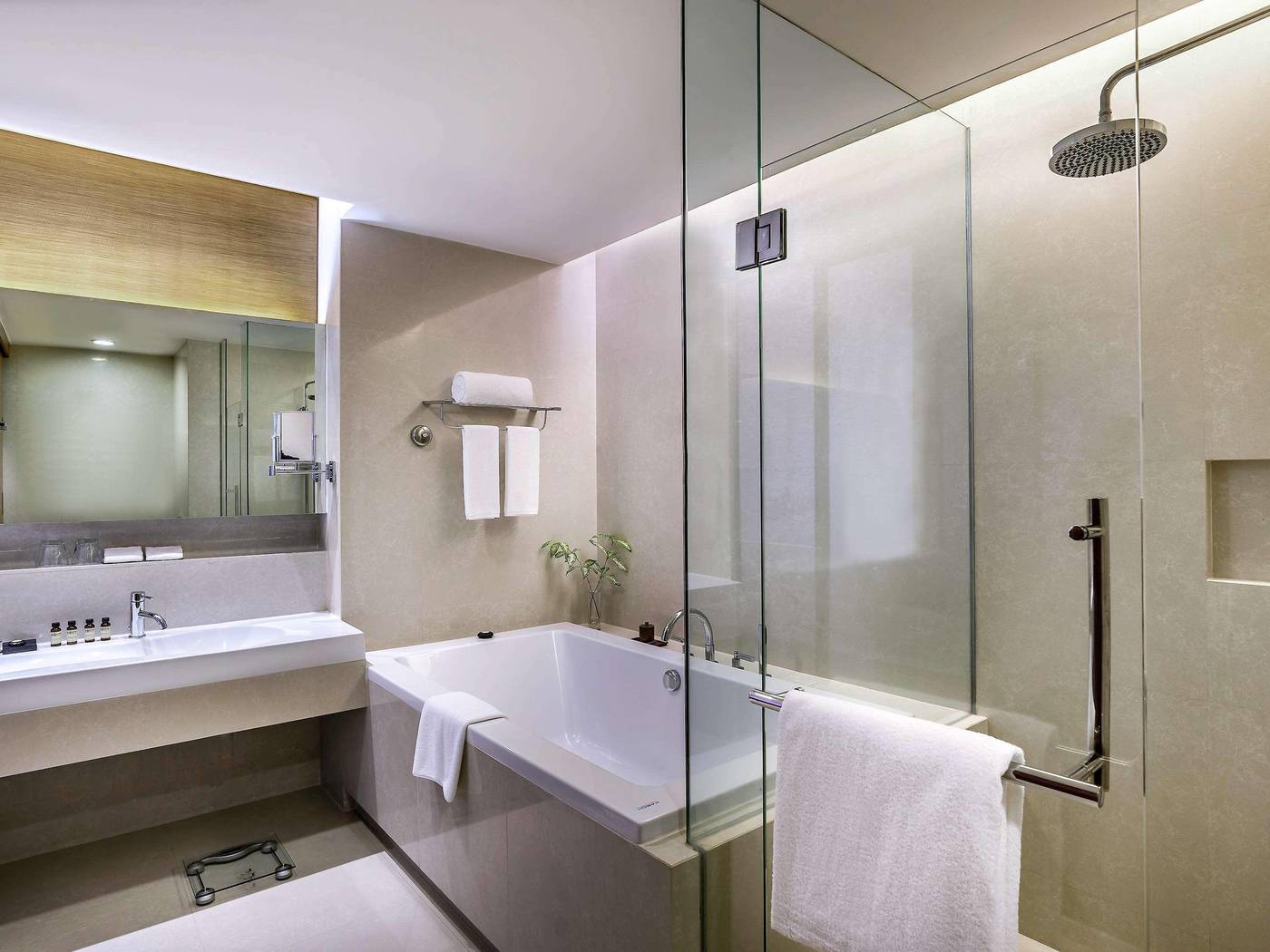 Pullman-Bangkok-King-Power-Room-45