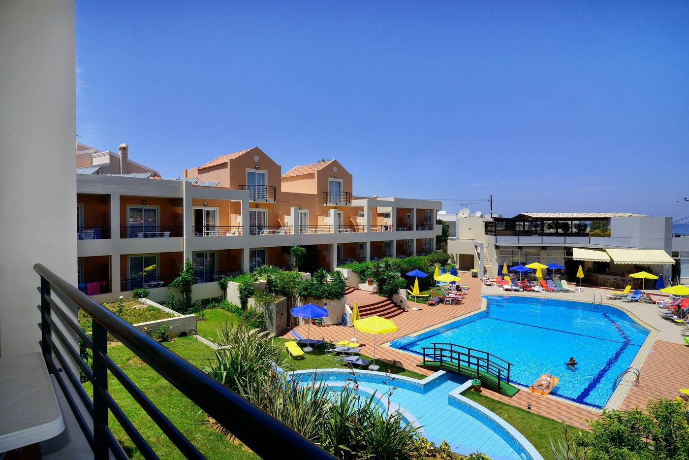 Pegasus-Hotel-Pool-2