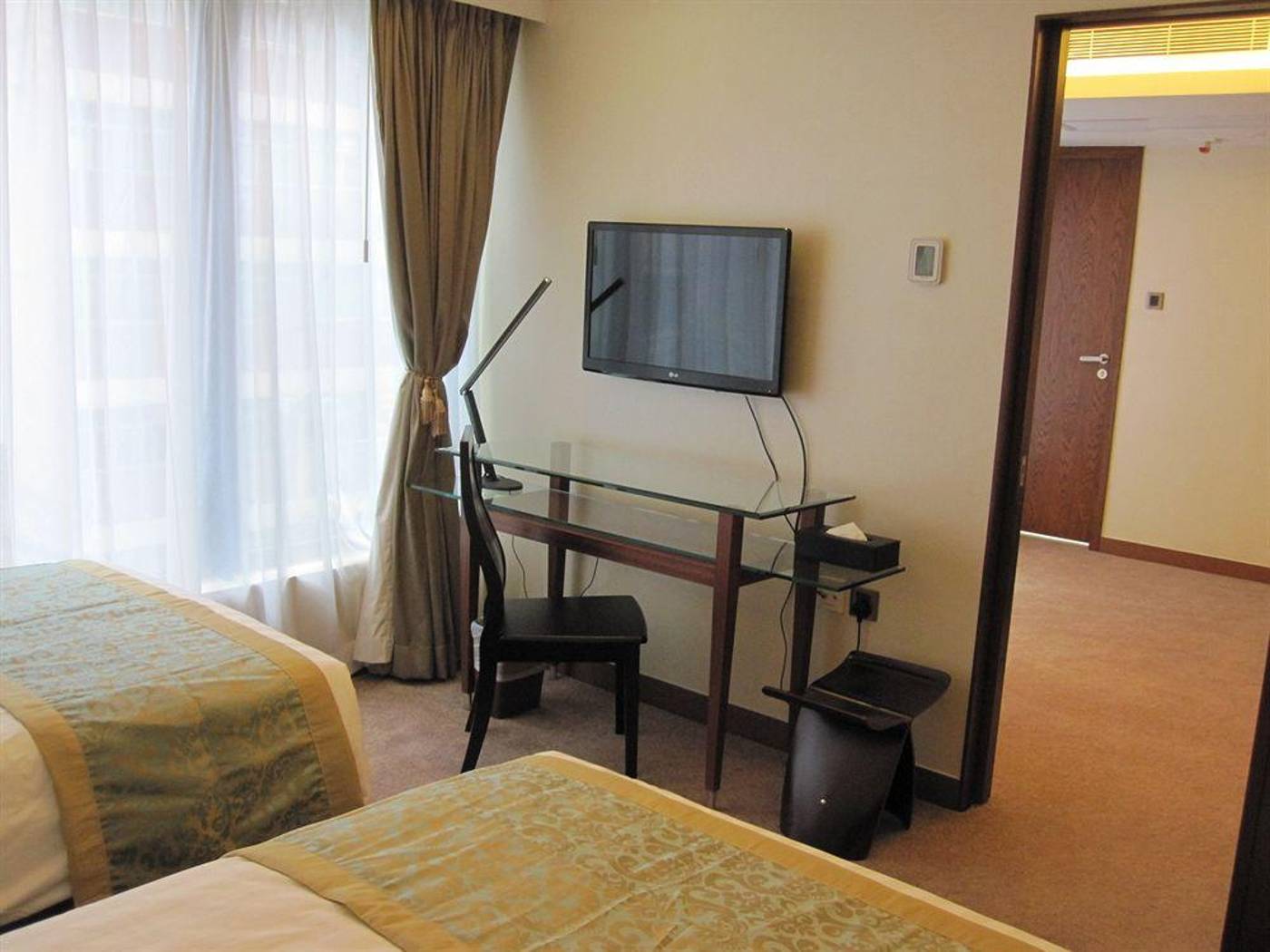 Brighton-Hotel-Hong-Kong-Room-12