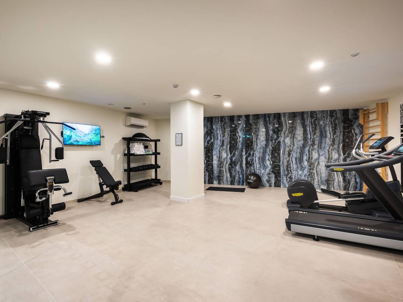 iH-Hotels-Milano-Centrale-Sports-and-Entertainment-61