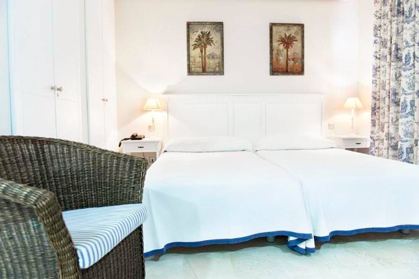 Manilva-Green-Room-8