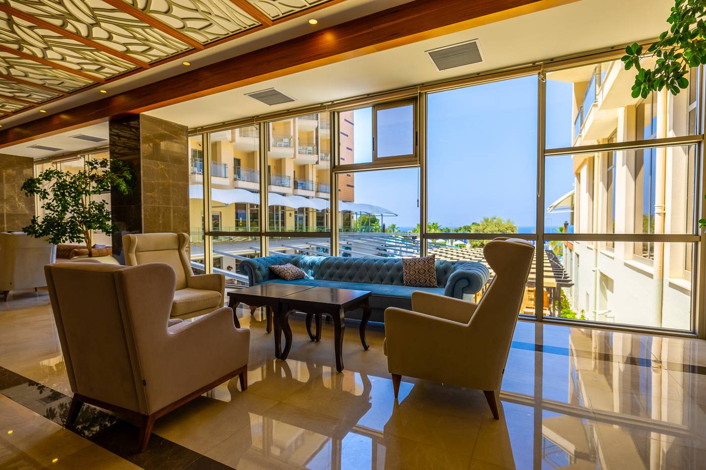 Ramada-Resort-by-Wyndham-Kusadasi---Golf-Lobby-53