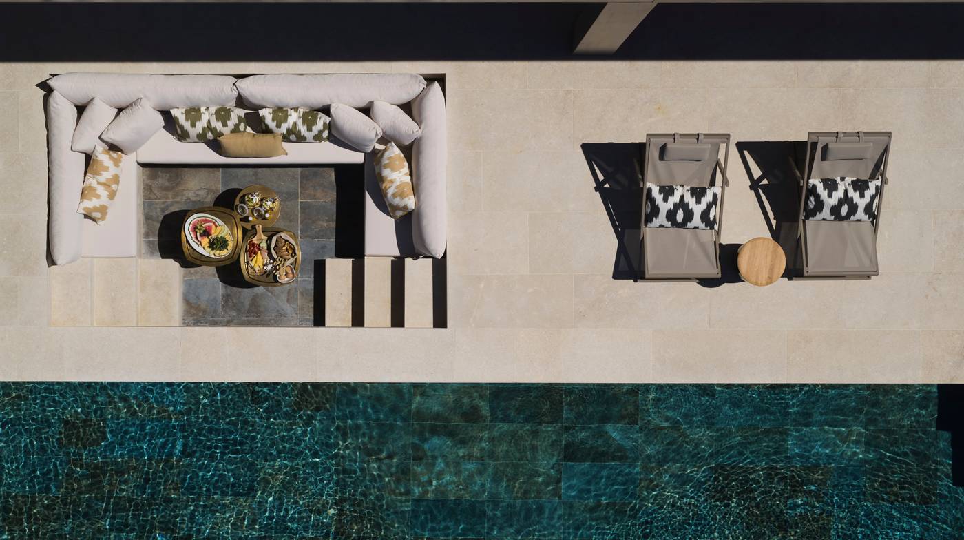 Bonzoe-Suites---Villas-Room-17