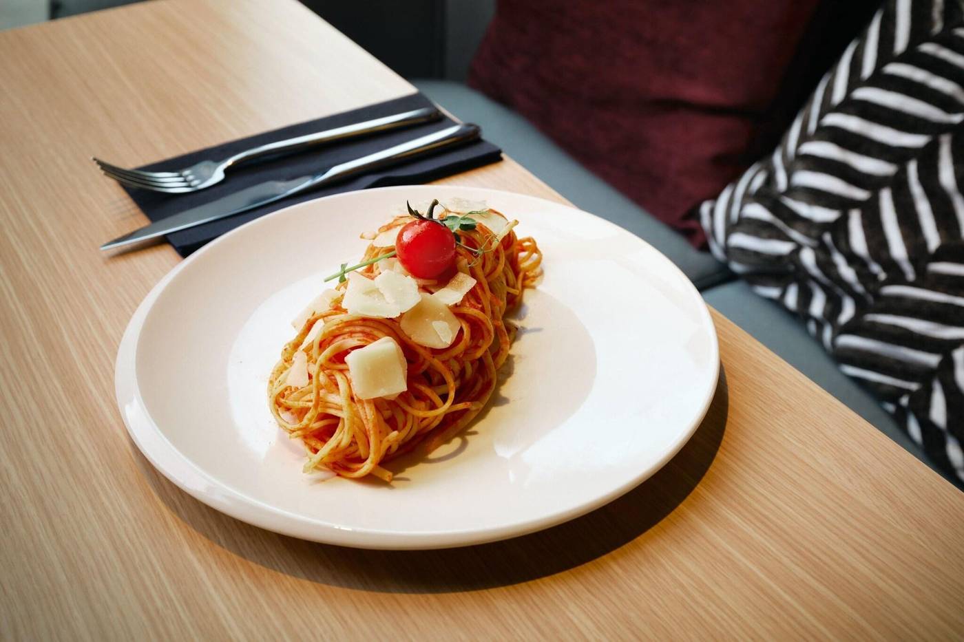 Moxy-Paris-Val-D-Europe-Restaurant-43