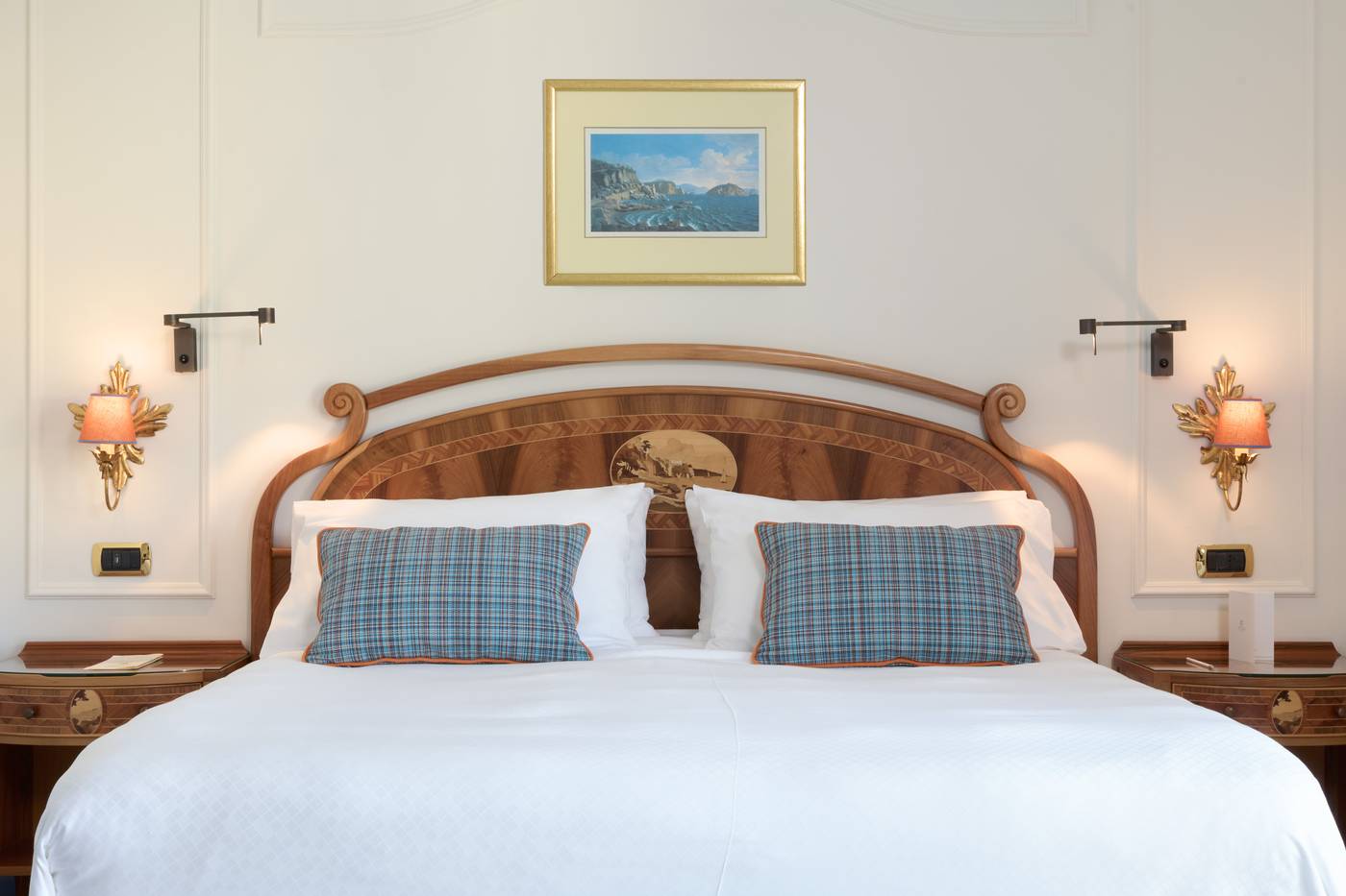 Grand-Hotel-de-la-Ville-Room-37