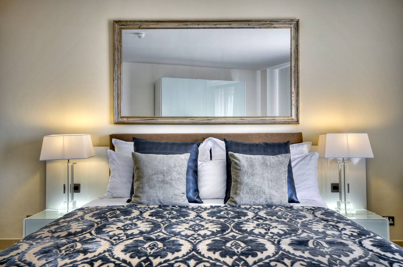 The-Palace-Hotel-Room-33